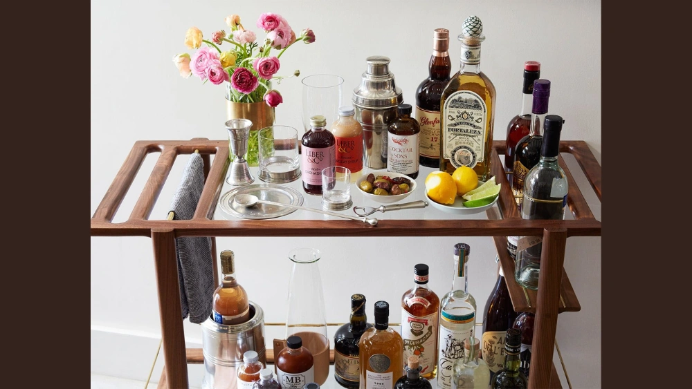 How to Outfit a Bar Cart: Stylish Tips for a Chic Home Bar