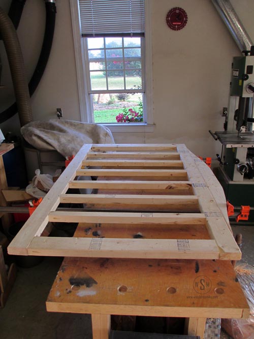 How to Build a Headboard: Easy Steps for a Stunning DIY Upgrade